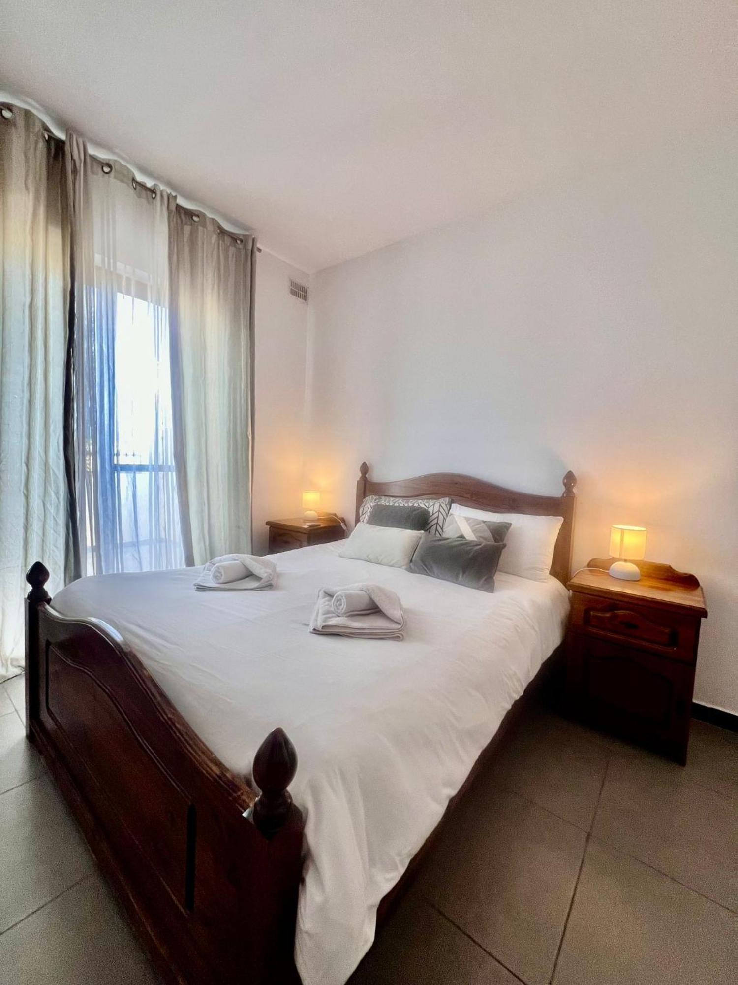 83/3-Lovely 1 Bedroom Penthouse Биркиркара Экстерьер фото